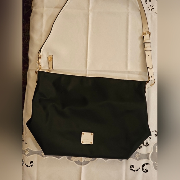 HENRY BENDEL PURSE - Picture 1 of 7